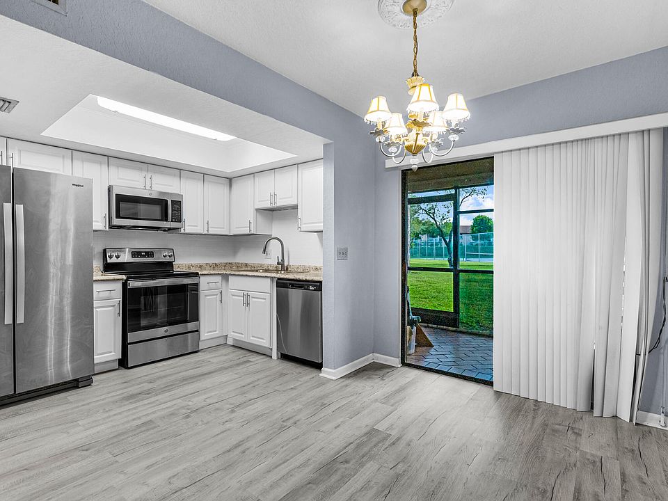 1st image of 4313 Oak Terrace Drive