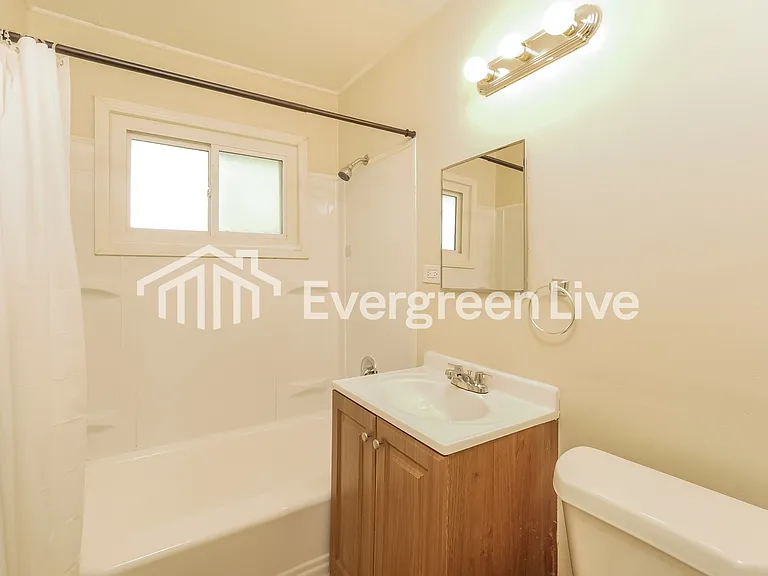 11213 Crystal Ave — Photo 13