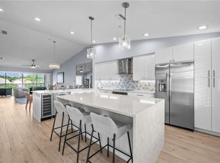 9035 Michael CIR #304, NAPLES, FL 34113