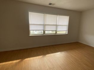 2409 Marquette Rd #C3, Peru, IL 61354