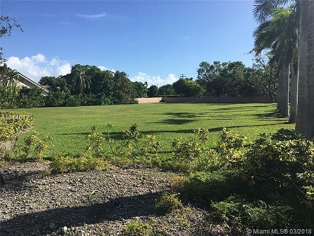 2nd image of 13180 Old Cutler Rd