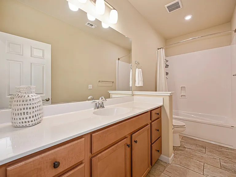 4097 Southampton St — Photo 23