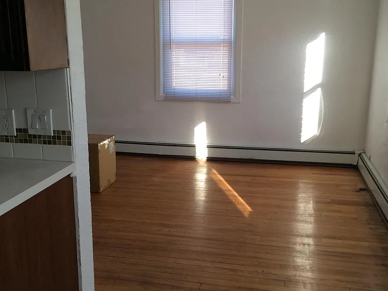 656 W Park Ln #2 — Photo 8