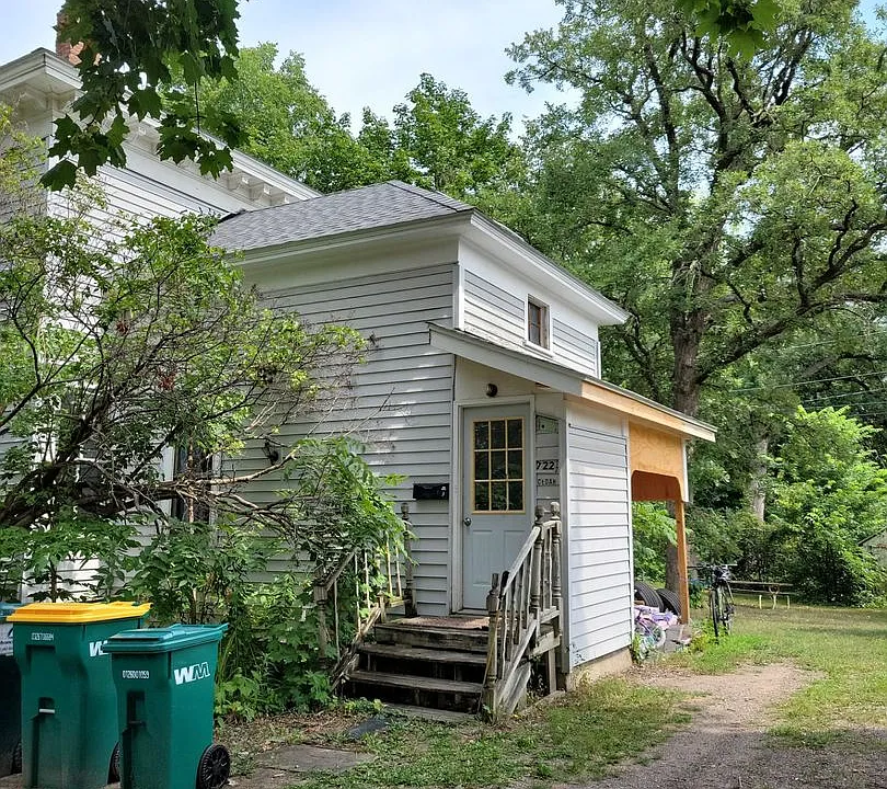 722 W Cedar St