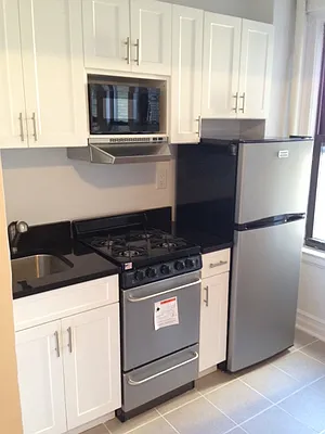 Rented by Mall Properties, Inc. | media 22