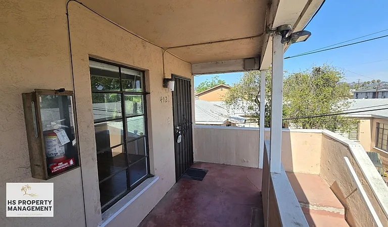 412 S Sunshine Ave — Photo 3
