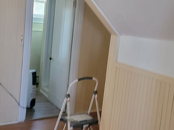 5th image of 228-232 Cottage St #2