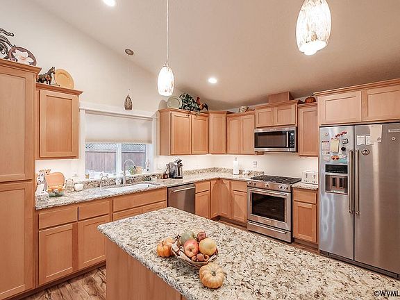 5th image of 4923 Mimosa Cir