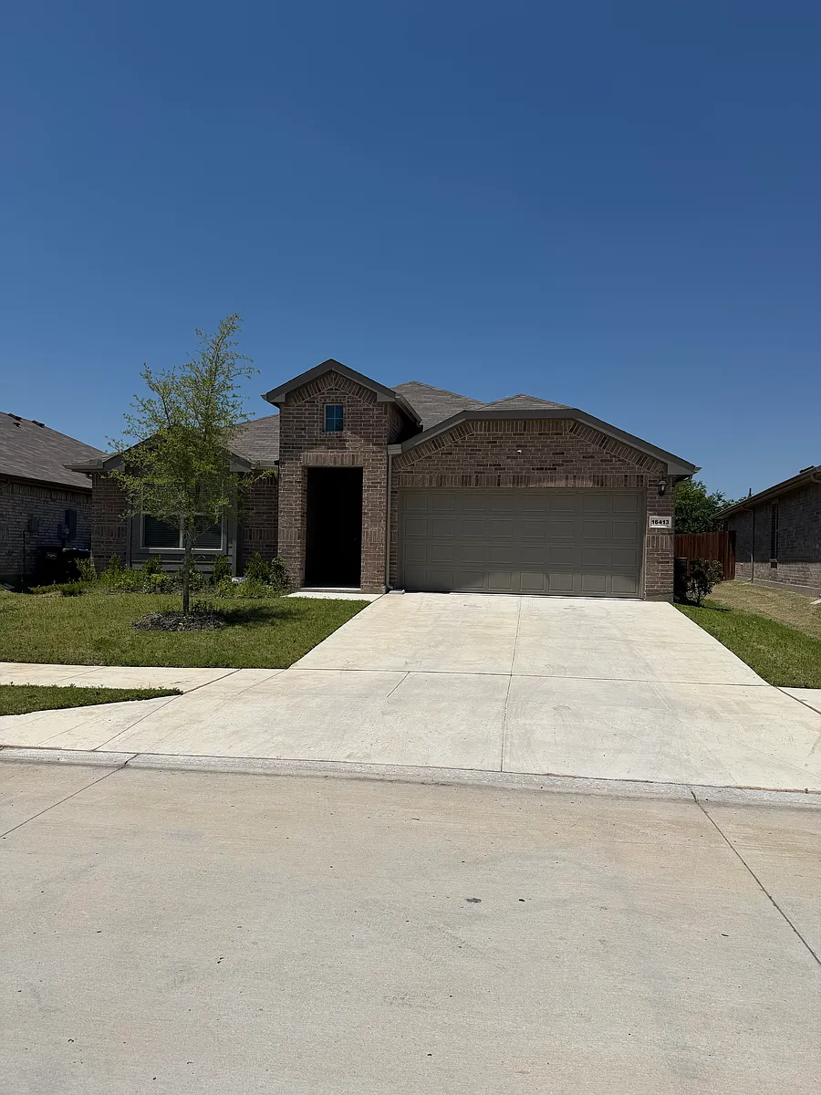 Building Photo - 16413 Severn Ln