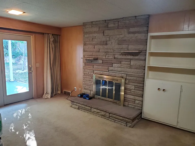 1137 S Mercedes Way — Photo 10
