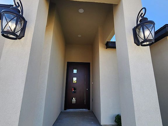 3rd image of 5310 Galicia Ln