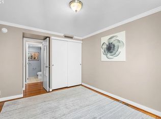 255 SW Harrison St APT 4C, Portland, OR 97201