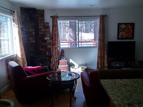 4th image of 2494 Knox Ave