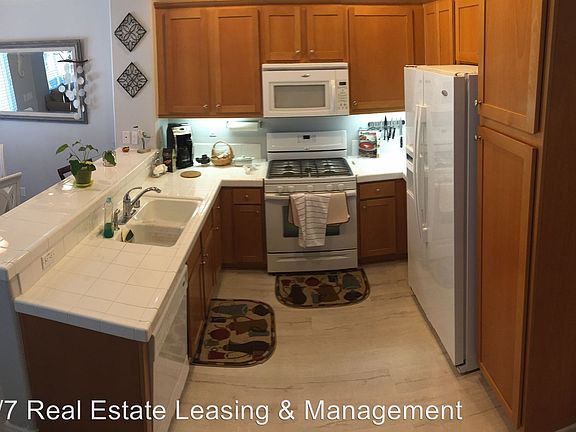 5th image of 766 Ocean Breeze Dr