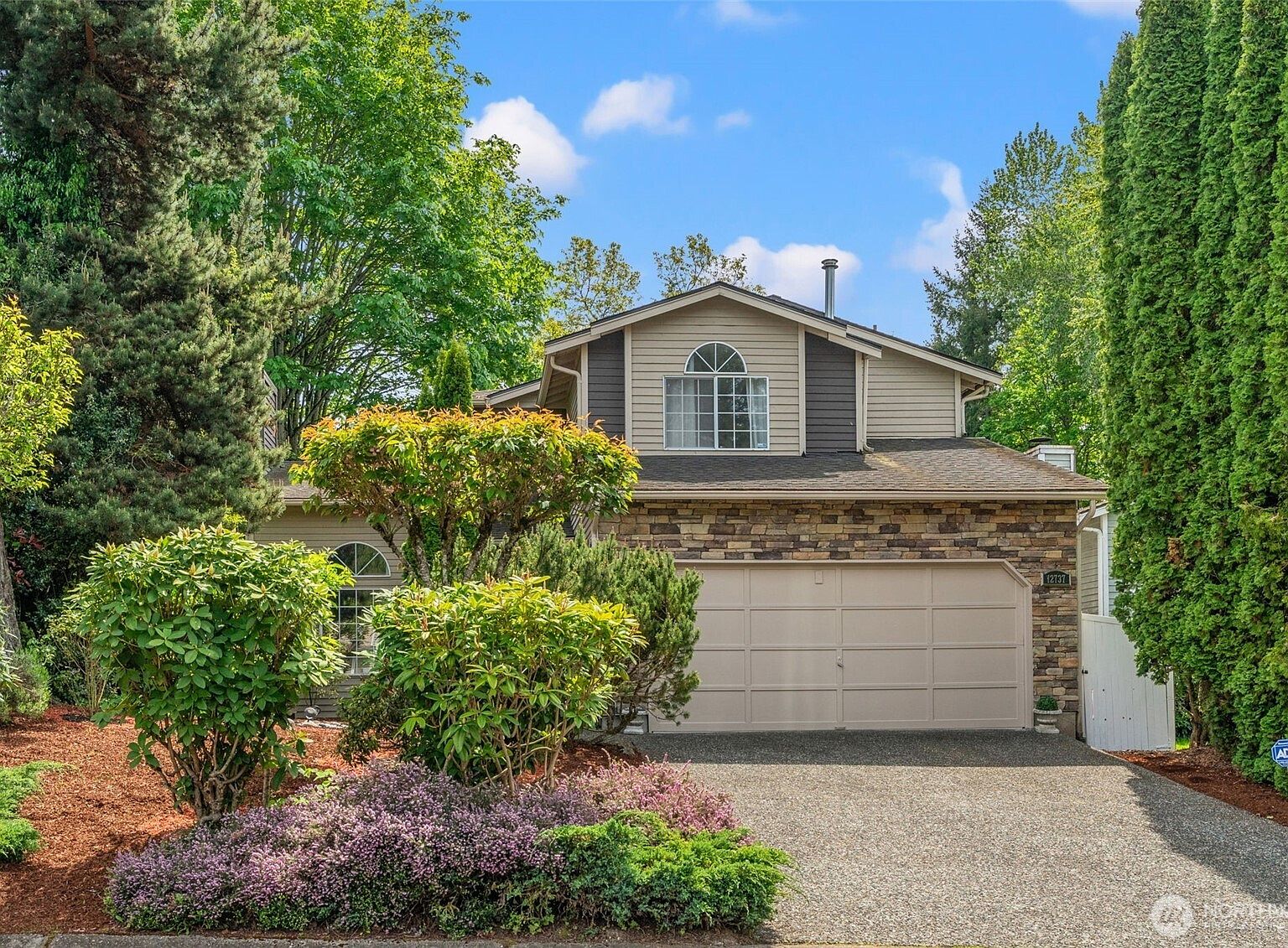 12737 NE 97th Place, Kirkland, WA 98033 | MLS #2506383 | Zillow