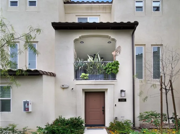 330 Ford Rd, Costa Mesa, CA 92627