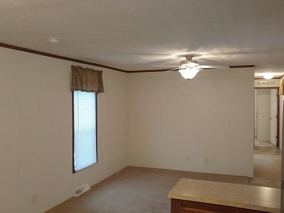 4th image of 61 Sunnyfield Dr