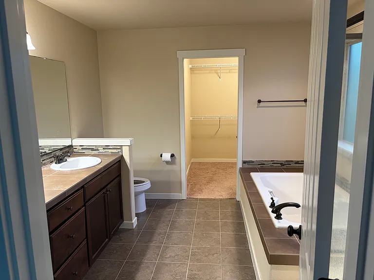 5853 SW Remington Dr — Photo 18