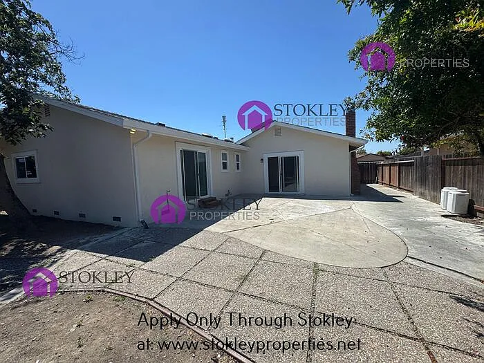 6346 Escallonia Dr — Photo 31