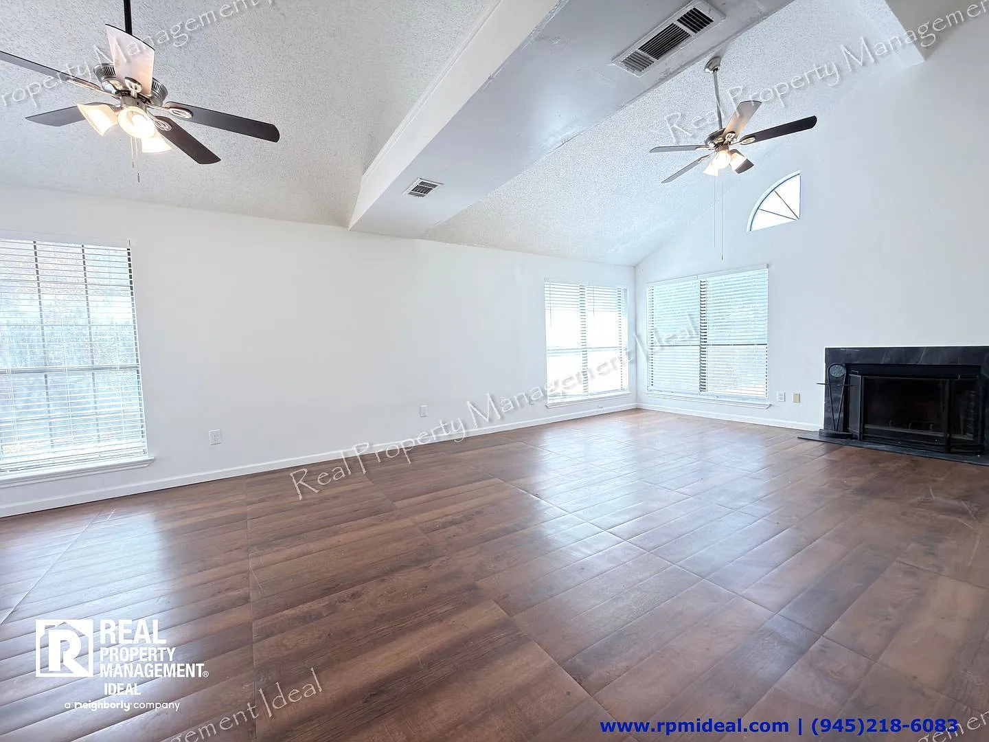 3 bed, 2.0 bath, 1639 sqft, $1,899 — Photo 4