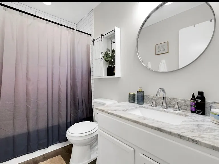 379 Sandhurst Cir — Photo 5