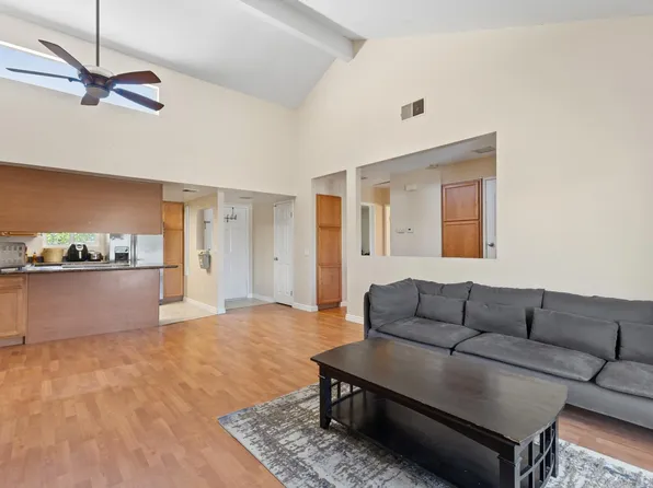 300 Roanoke Rd APT 13, El Cajon, CA 92020