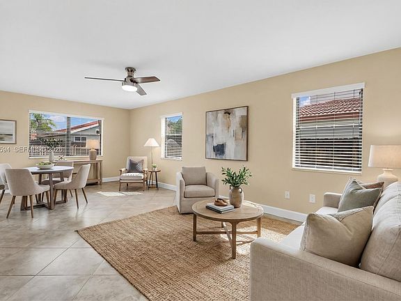 5th image of 15835 Cotswold Ct