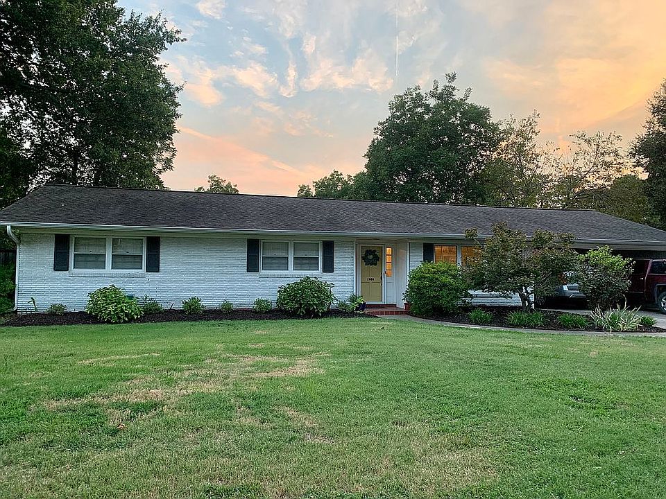 1st image of 1908 Coker Hampton Dr