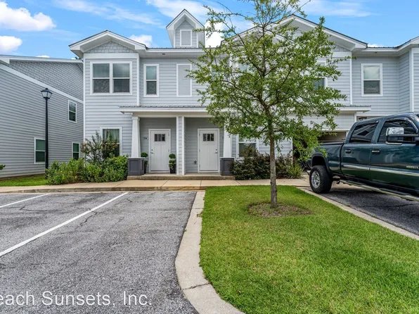 114 N Sand Palm Rd, Freeport, FL 32439
