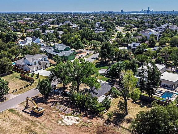 2nd image of 2809 Guilford Ln Lot 45