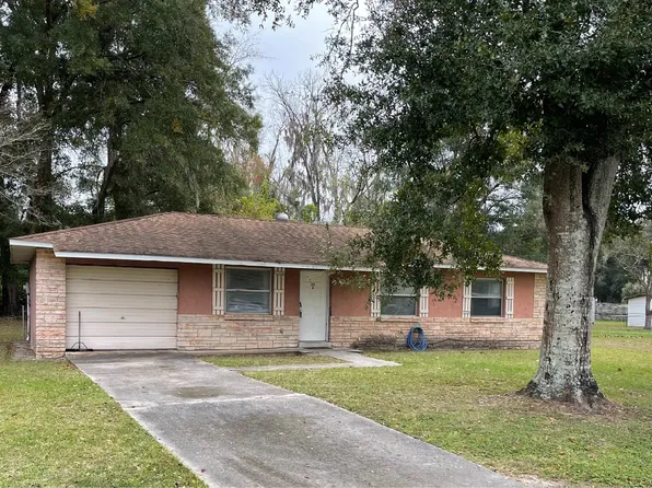 144 Hillcrest Cir NE, Branford, FL 32008