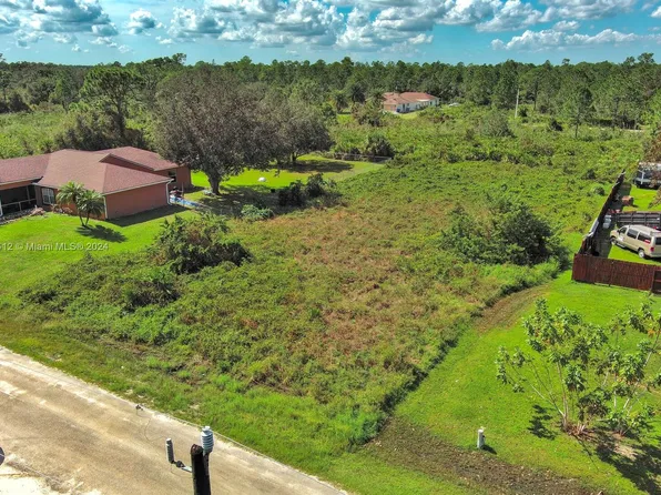 1413 5th Ave, Lehigh Acres, FL 33972