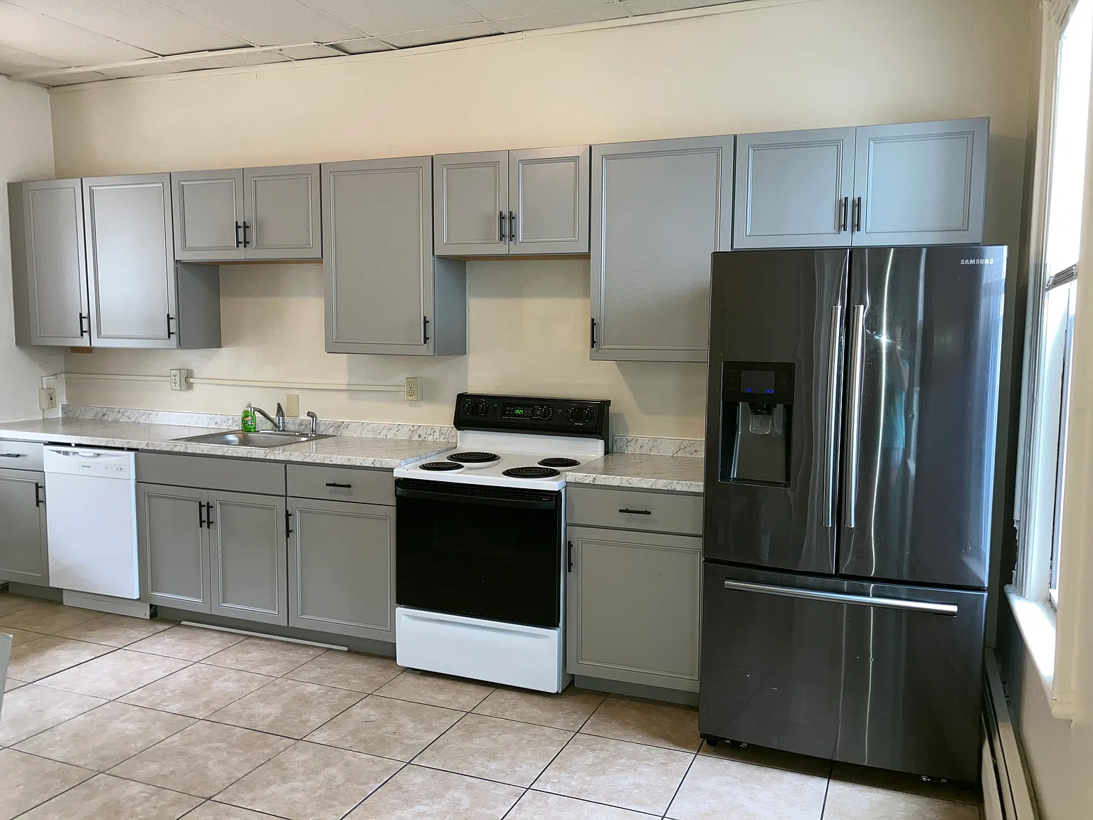 4 bed, 2464 sqft, $1,250 — Photo 4