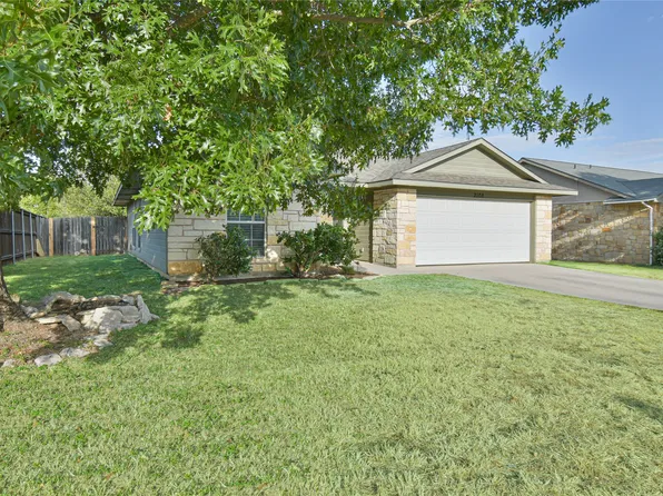 2108 8th St, Brownwood, TX 76801