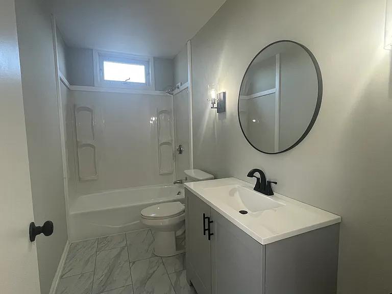 48 Woodlawn St #2 — Photo 4