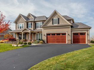 329 Franlee Ln, Victor, NY 14564