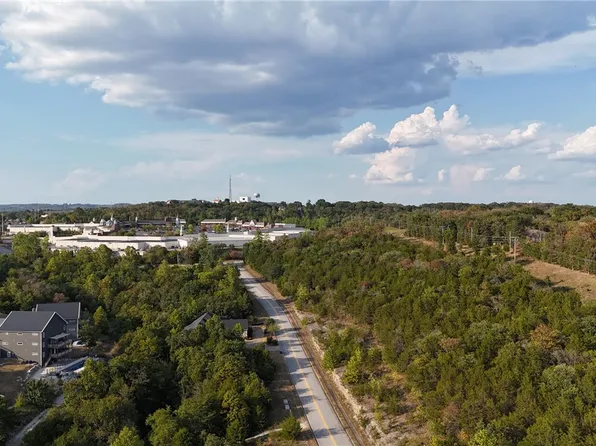 Deer Valley Drive 17 #18, Branson, MO 65616
