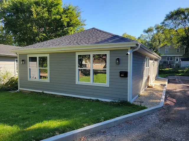 515 Fairlawn Dr photo 1