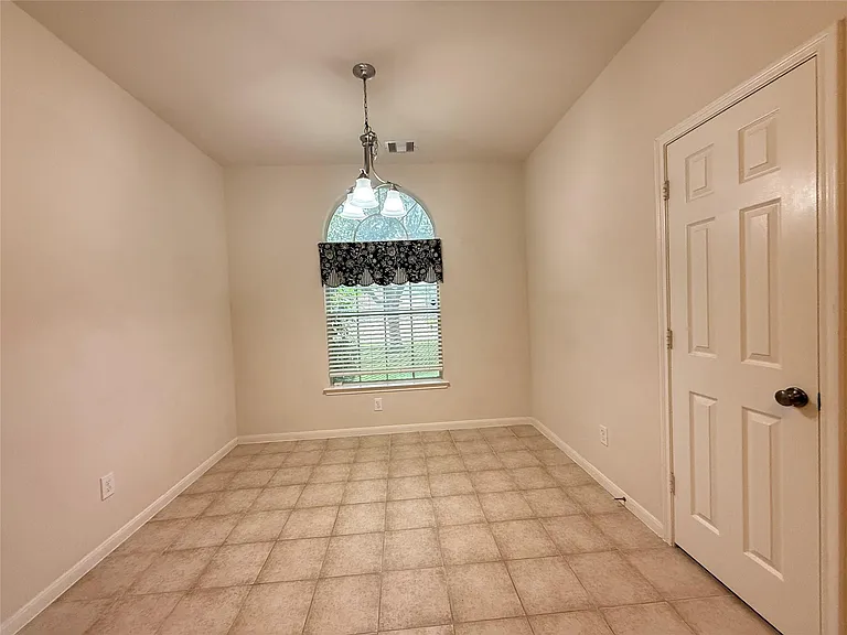 7323 Boerne Creek Dr — Photo 15
