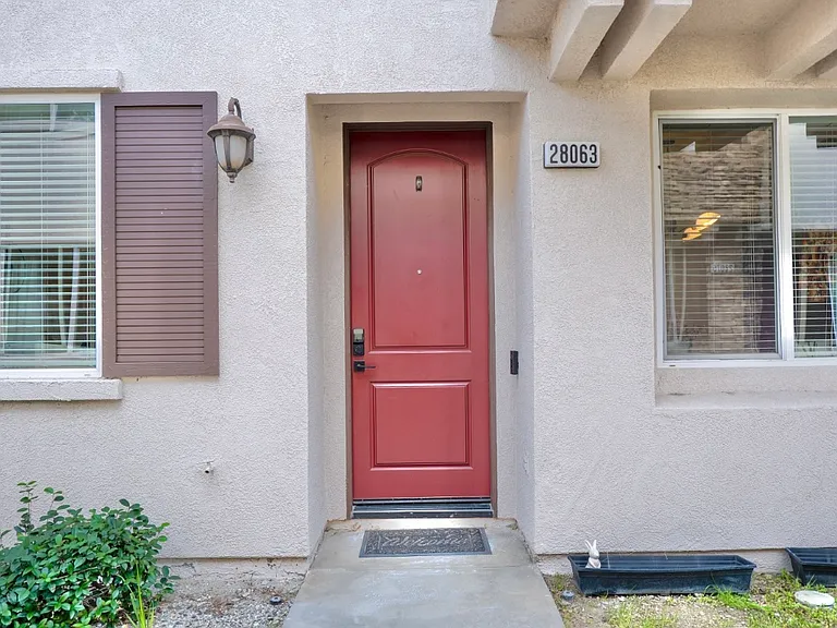 Catherine Dr — Photo 2