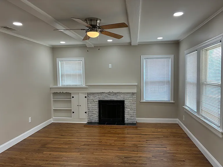 4805 Capitol Ave — Photo 8