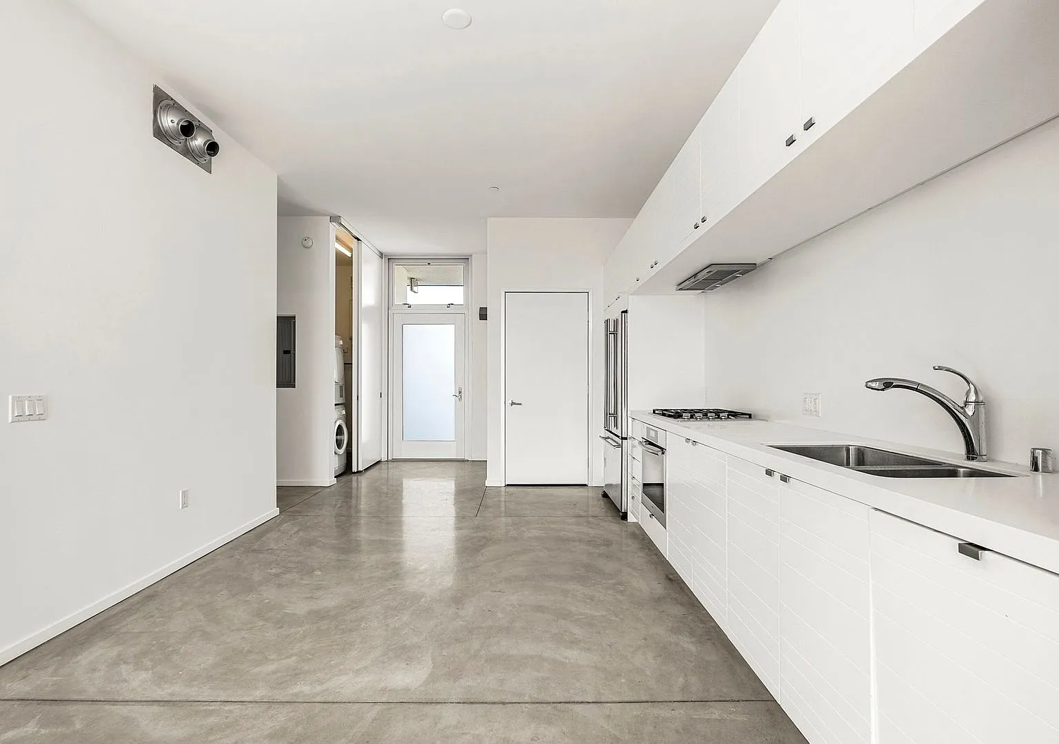 Hancock Condos (Owned) — Photo 4