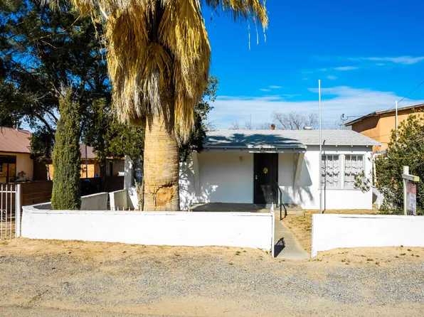 325 8th St NE, Fabens, TX 79838