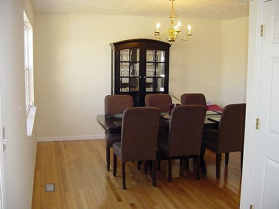 3rd image of 5731 Eagle Creek Ct