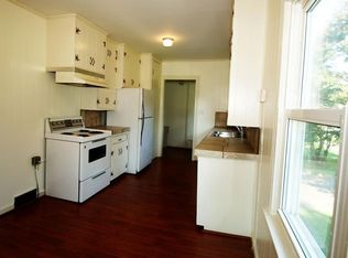 4472 Northampton Dr, Winston Salem, NC 27105
