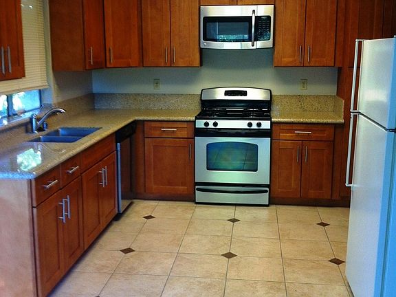 2nd image of 2592 Royal Park Dr