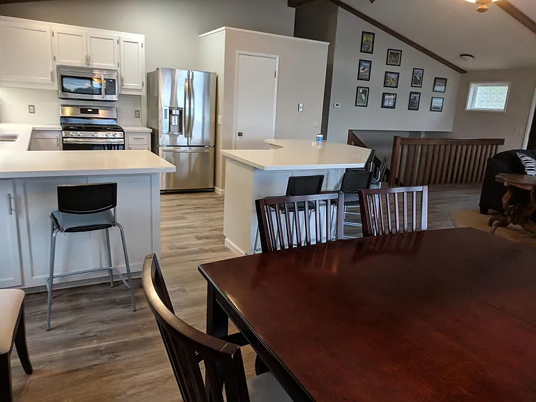 8915 Franklin Ave — Photo 6