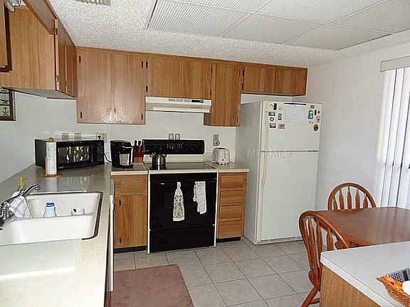 5th image of 7639 Greystone Dr