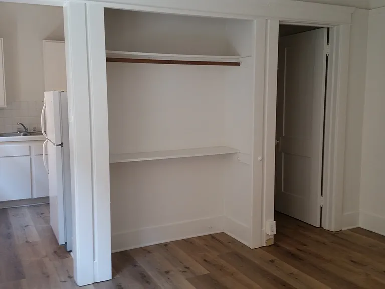 51 Rose Ave — Photo 8