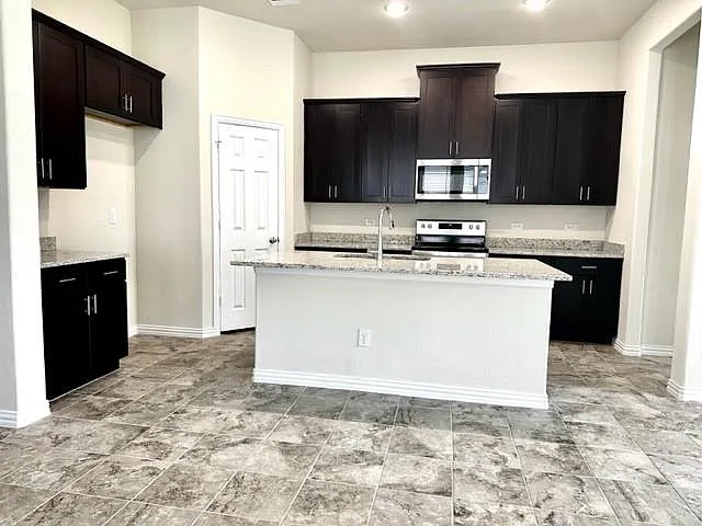 427 Alpha Rd — Photo 5
